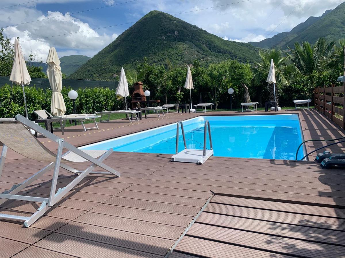 Villa Lucia Кастеламаре ди Стабия Екстериор снимка