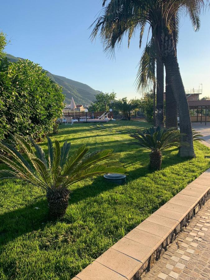 Villa Lucia Кастеламаре ди Стабия Екстериор снимка
